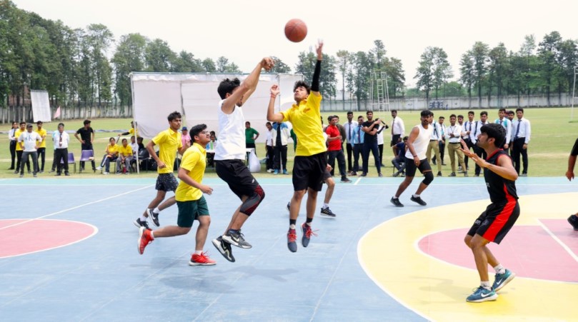 ANNUAL SPORTS FEST ‘AAMOD’ CULMINATED WITH A SPECTACULAR SHOWCASE OF TALENT AT SHRI RAM MURTI SMARAK ENGINEERING COLLEGE