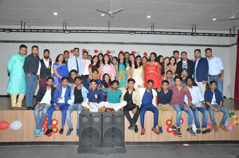 An emotionally charged farewell for PGDM Batch 2016-18 | SRMS IBS -  Business School in Lucknow