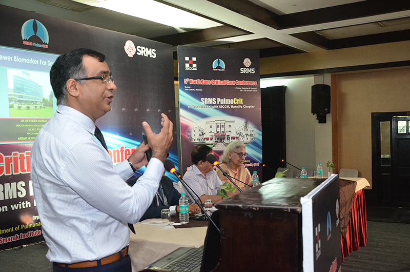 Dr-Jitendra-from-Artimis-Hospital-gurgaon-speaking-on-sepsis-marker