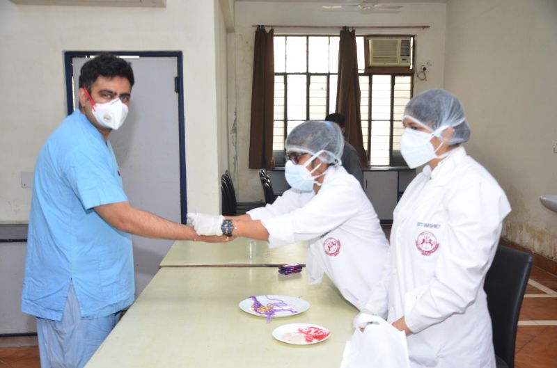 Rakshabandhan-Celebration-at-SRMS-IMS-Image1